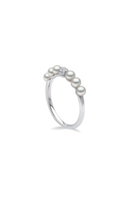 AKOYA PEARL AND DIAMOND RING IN 18CT WHITE GOLD