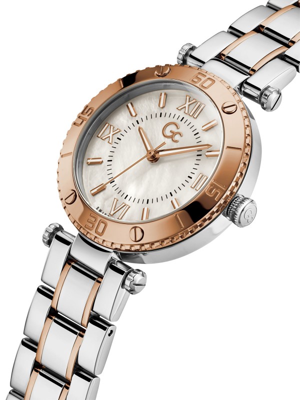 Elegantni ženski ručni sat - Gc Muse u kombinaciji boja srebra i ružičastog zlata, poručite u S&L Jokić online prodavnici i ubrzo očekujte na kućnoj adresi.