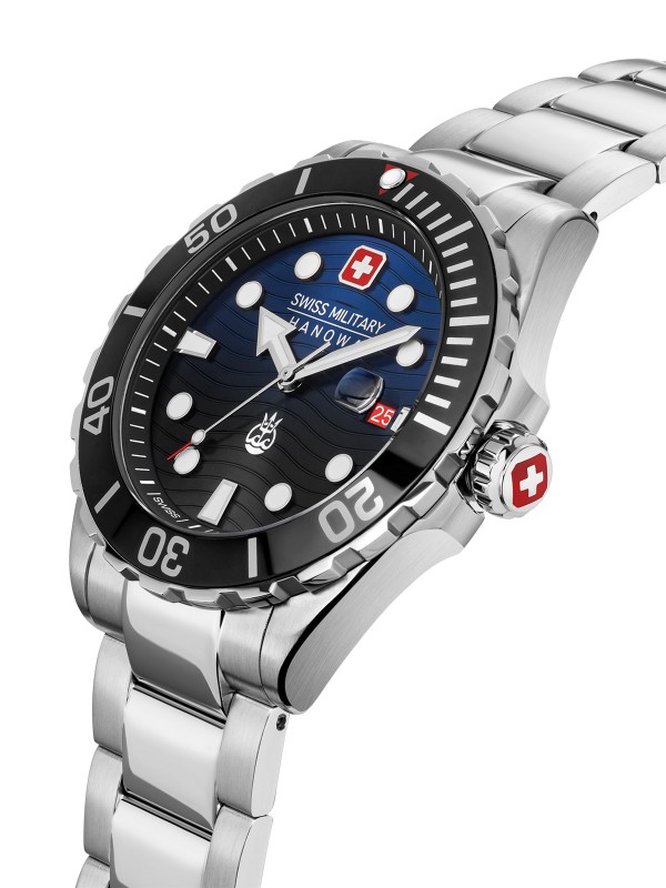 Offshore Diver kolekcija ručnih satova pogodna je za nošenje u svakoj prilici. Odaberite model SMWGH2200302 i lako poručite u S&L Jokić online shop-u.