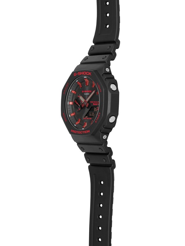 G-Shock Ignite Red muški ručni sat - model u crnoj i vatreno crvenoj boji sa gumenom narukvicom, brzo i lako poručite putem S&L Jokić onlien shop-a.